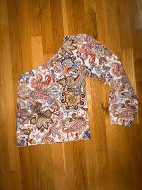 SHEIN One-Shoulder Asymmetrical Paisley Print Blouse with Multi-Colored Accents